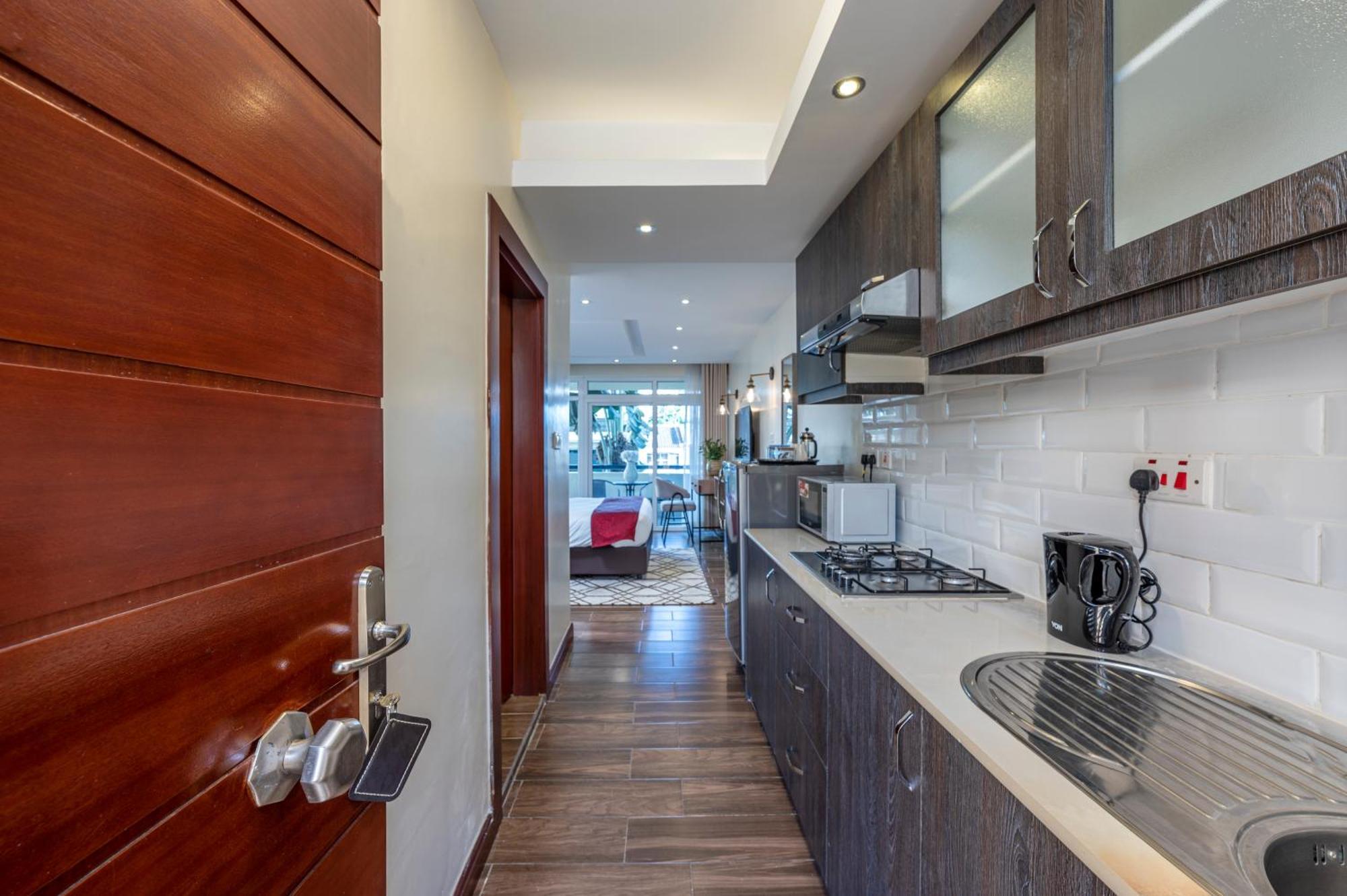 Roma Court Serviced Apartments ナイロビ エクステリア 写真