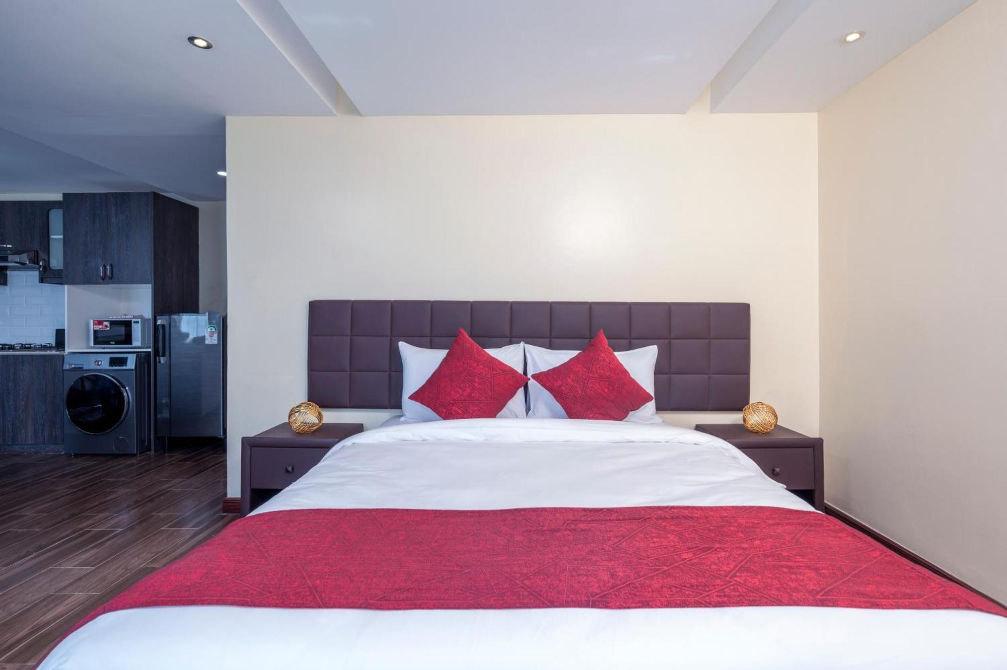 Roma Court Serviced Apartments ナイロビ エクステリア 写真