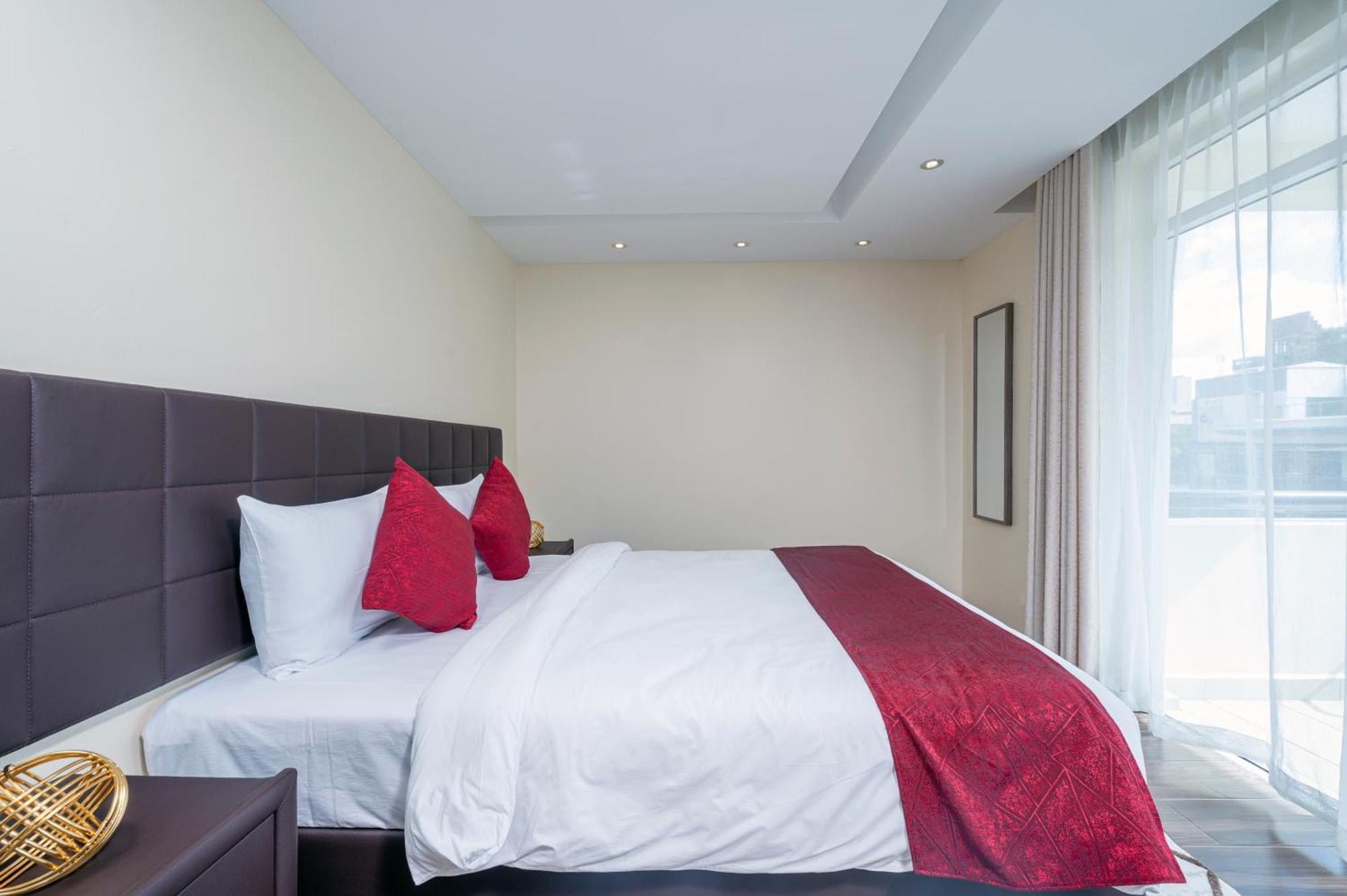 Roma Court Serviced Apartments ナイロビ エクステリア 写真