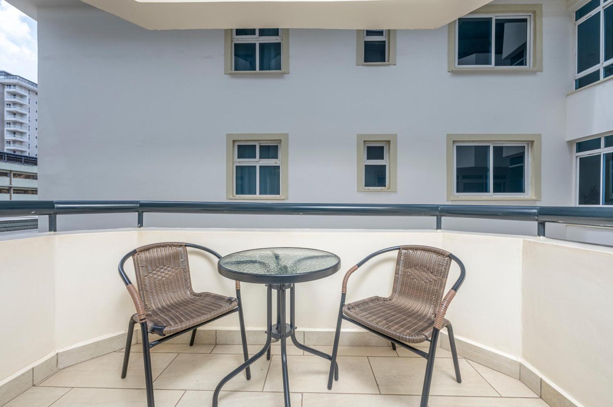 Roma Court Serviced Apartments ナイロビ エクステリア 写真