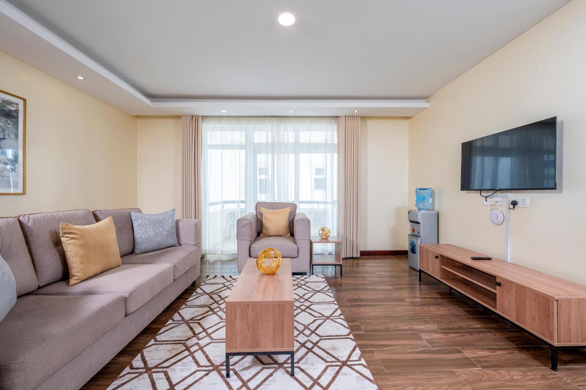 Roma Court Serviced Apartments ナイロビ エクステリア 写真