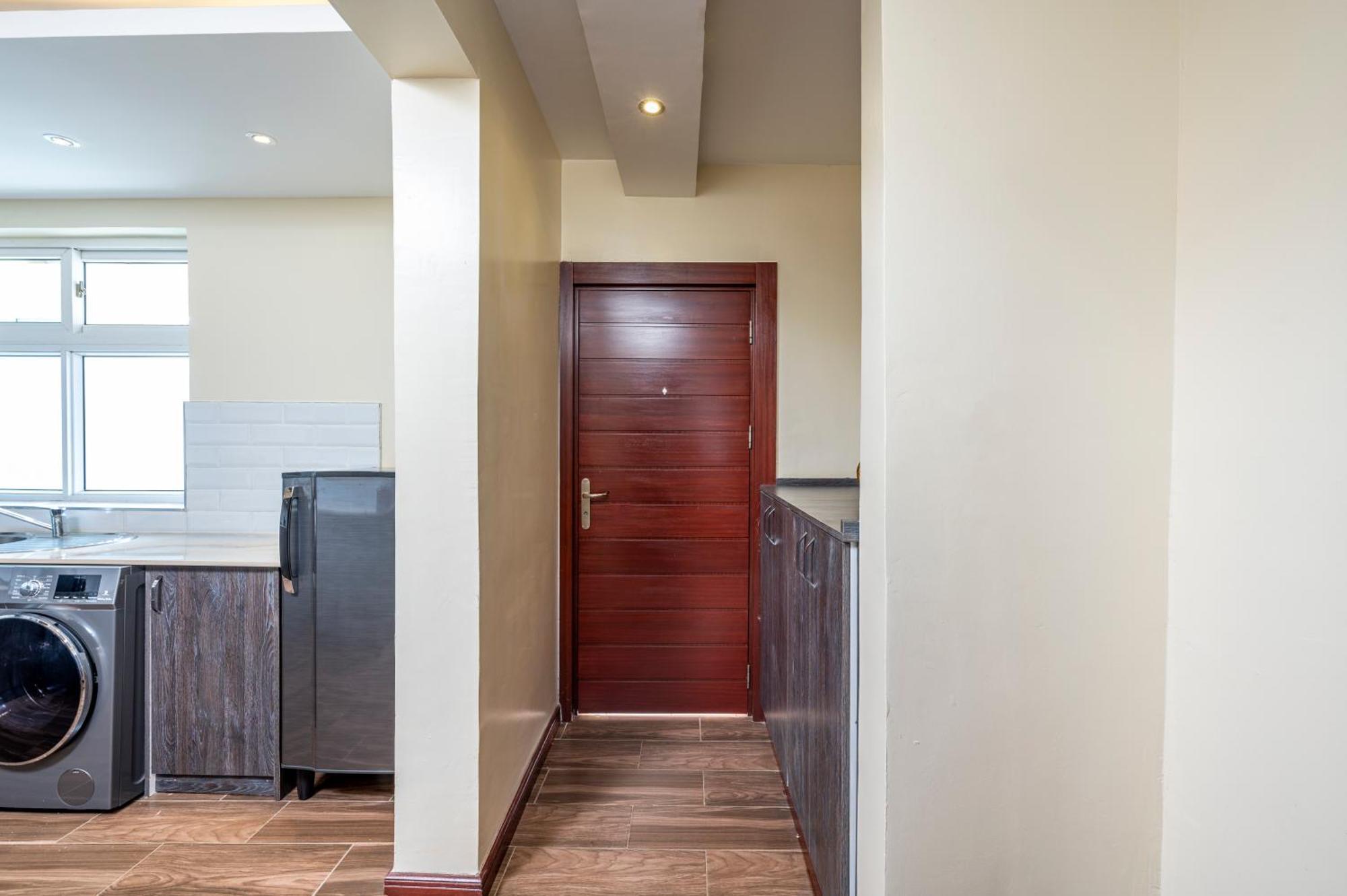 Roma Court Serviced Apartments ナイロビ エクステリア 写真